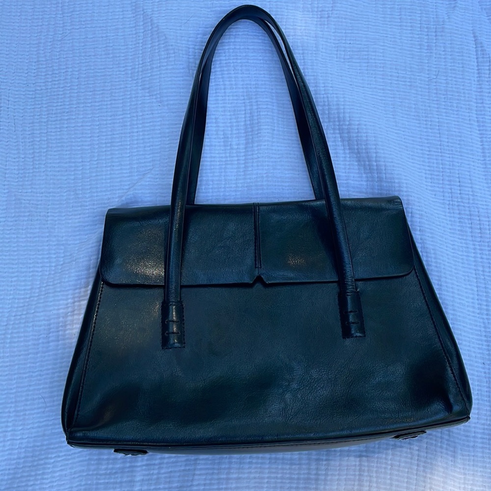 Alfani vintage leather purse flap magnet closure, excellent condition!